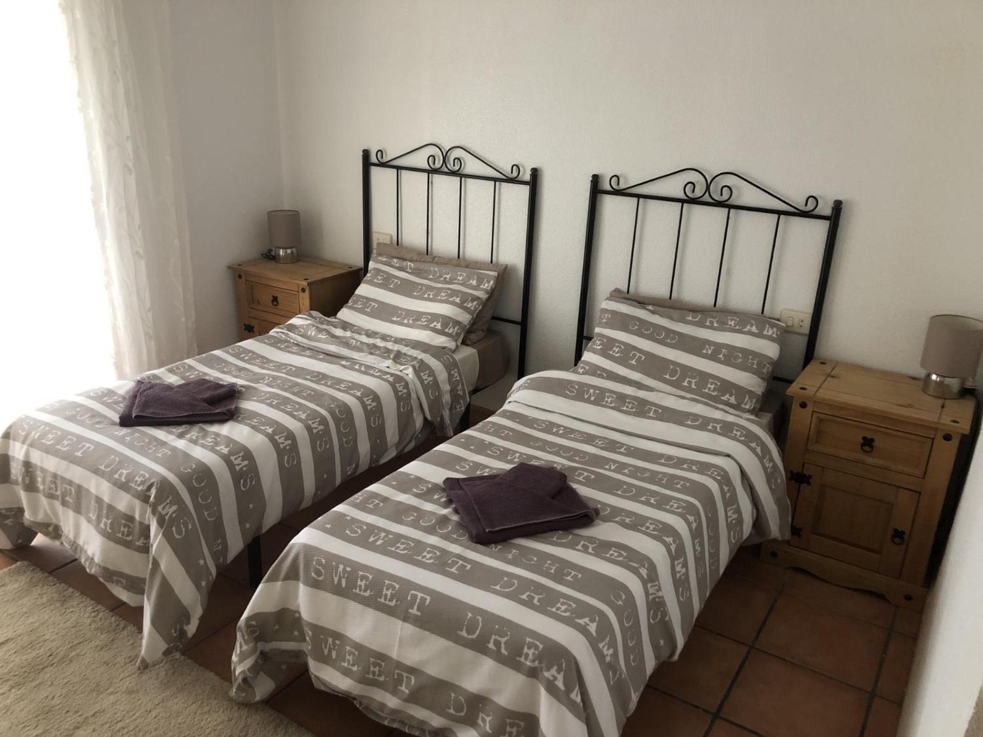 Puerto De Mazarron Large House With Roof Terrace & Sea Views-5 Guests Have 3 Bedrooms & 1 To 4 Guests Have 2 Bedrooms Esterno foto